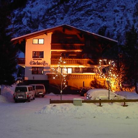 Pension Und Apartment Edelweiss Heiligenblut Exteriör bild