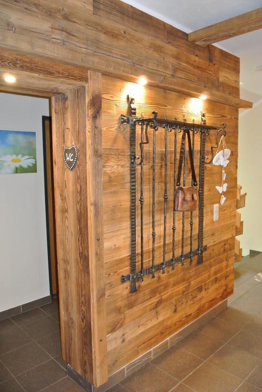 Pension Und Apartment Edelweiss Heiligenblut Exteriör bild