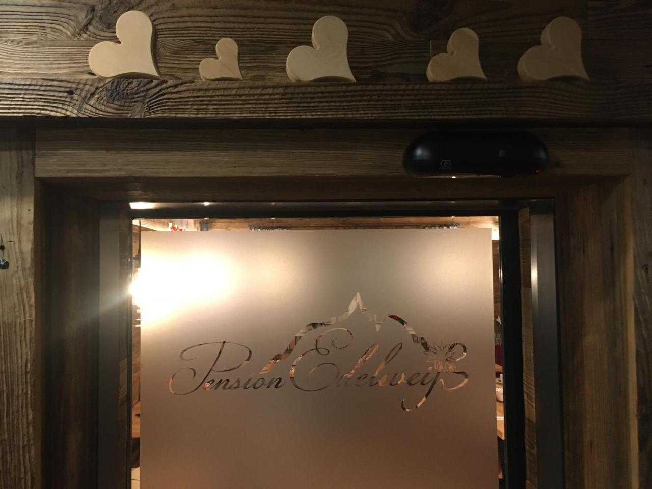 Pension Und Apartment Edelweiss Heiligenblut Exteriör bild